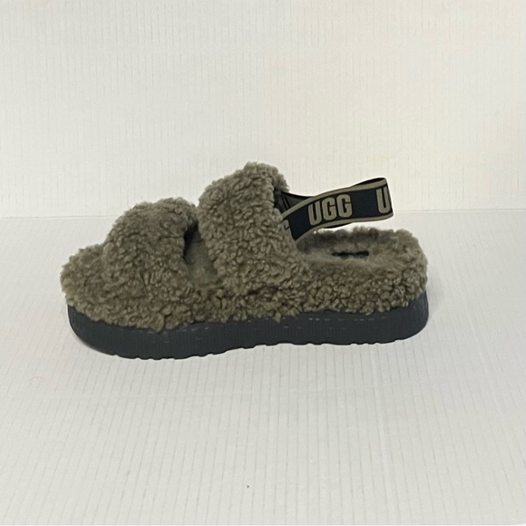 UGG OH! Fluffita Shearling Platform Sandals - Picture 2 of 9